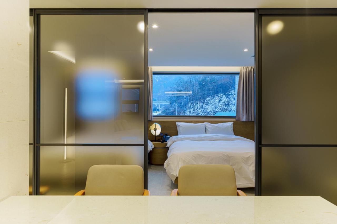 Eden Foret Hotel Чхунджу Екстер'єр фото